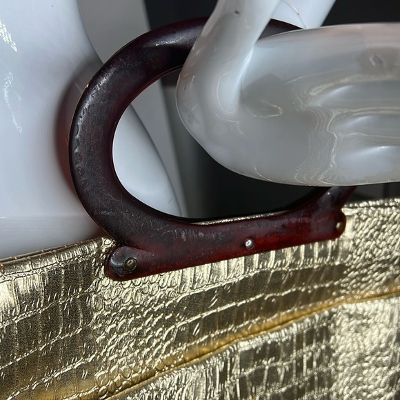 Vintage Lady's Pride Gold Croc Embossed  Folding Lucite Double Handle Tote Bag - Picture 9 of 11